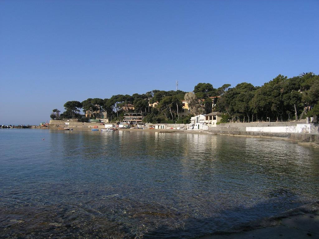 Villa Violetta Castiglioncello Exteriör bild
