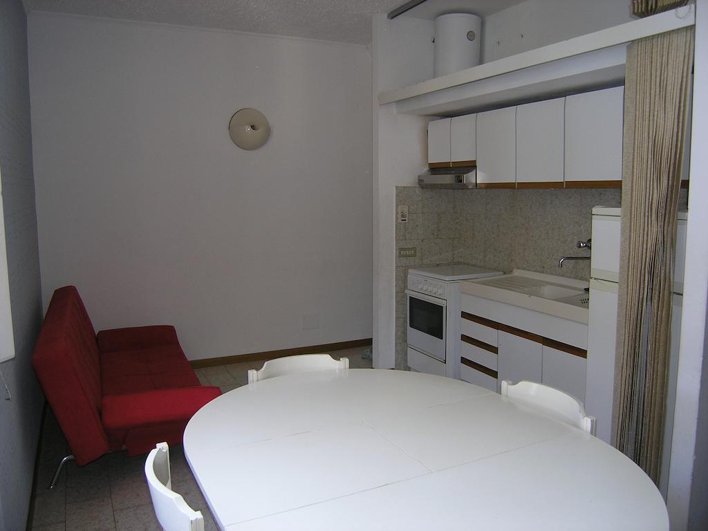 Villa Violetta Castiglioncello Rum bild