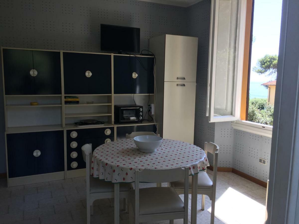 Villa Violetta Castiglioncello Exteriör bild