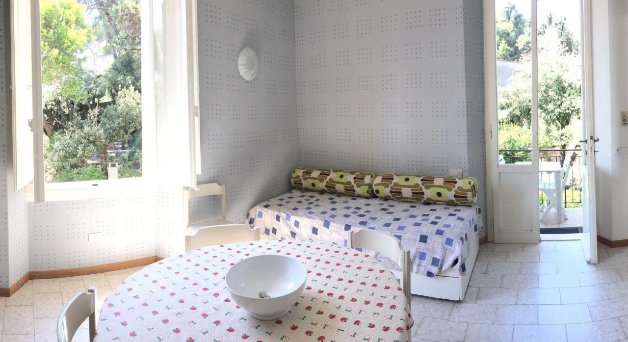 Villa Violetta Castiglioncello Exteriör bild